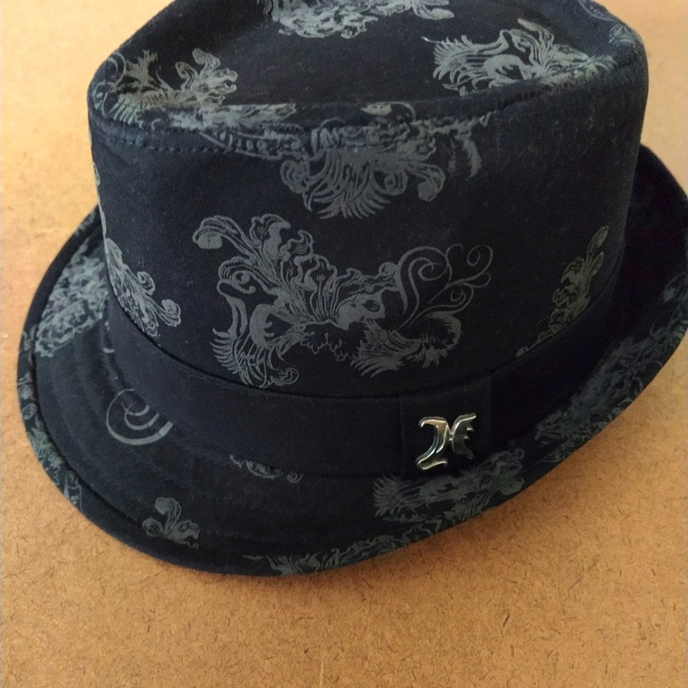 Hurley men's small hat